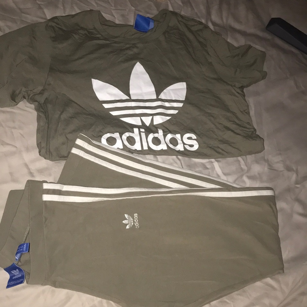 Adidas legging set. THIS SET HAS SOLD!!!